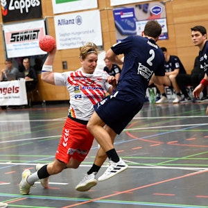 14.01.2023, Handball-Longericher SC köln-Gladbeck links: Joscha Rinke (Longerich) Foto: Uli Herhaus