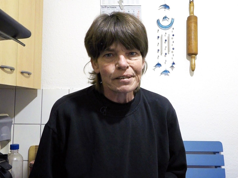 Marion, 53, aus Krefeld bei „Hartz und herzlich“.