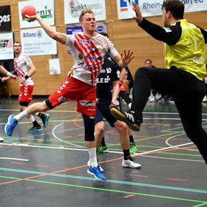 14.01.2023, Handball-Longericher SC köln-Gladbeck links: Malte Nolting (Longerich) Foto: Uli Herhaus
