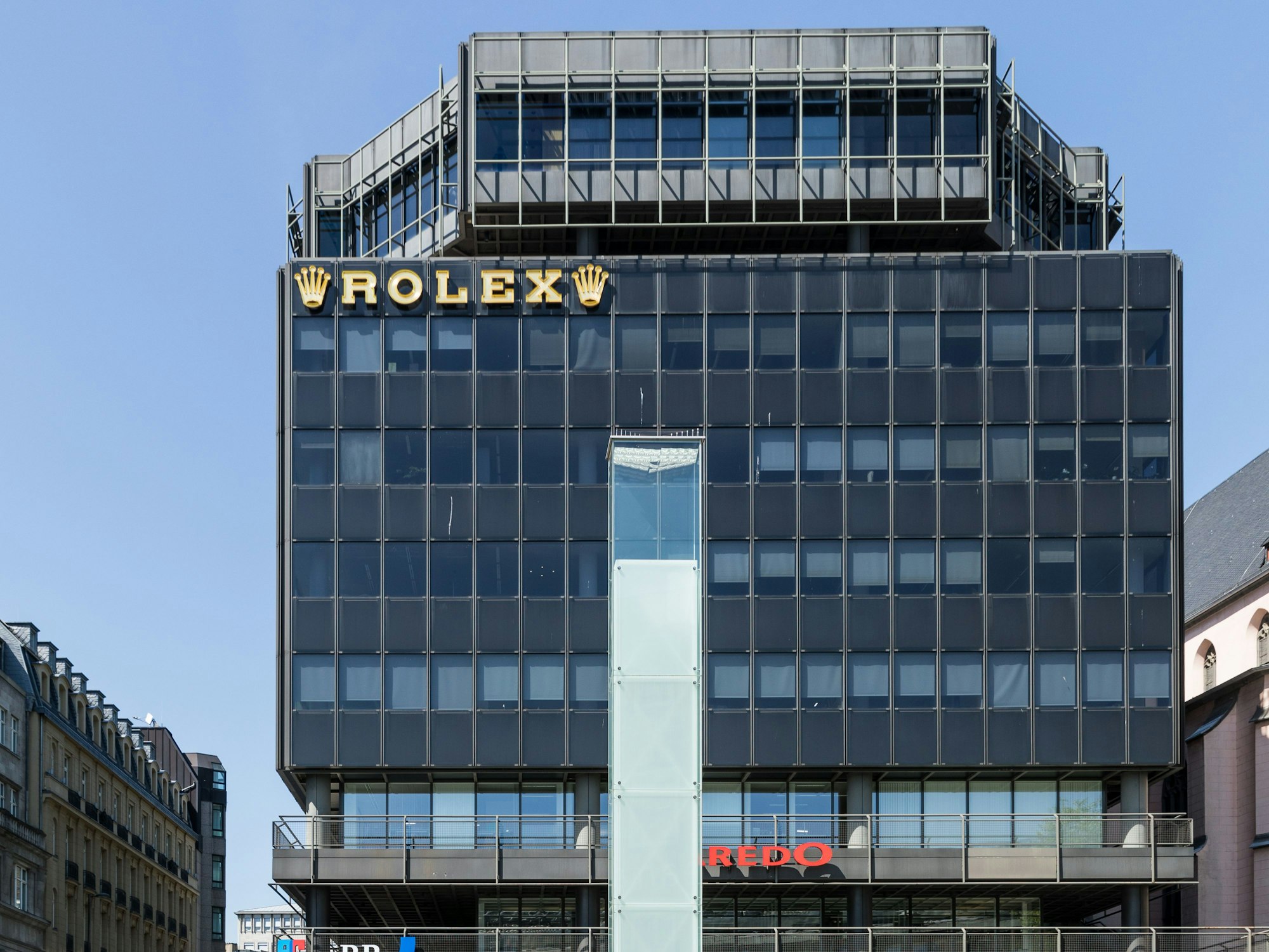 Das Rolex-Haus in Köln, hier noch mit dem goldenen Schriftzug versehen.