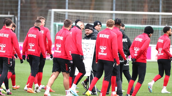 Steffen Baumgart und sein 1. FC Köln am Montag (23. Januar 2023) beim Abschlusstraining vorm Bayern-Spiel.