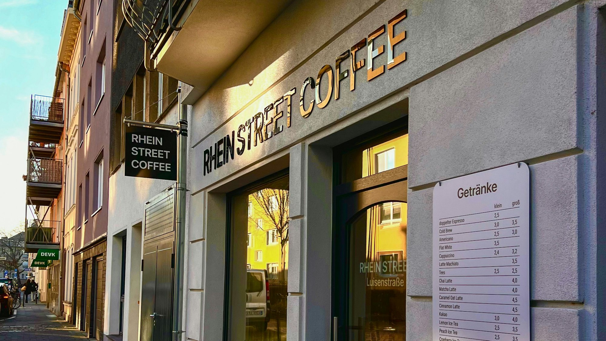 Das Rhein Street Coffee von außen.