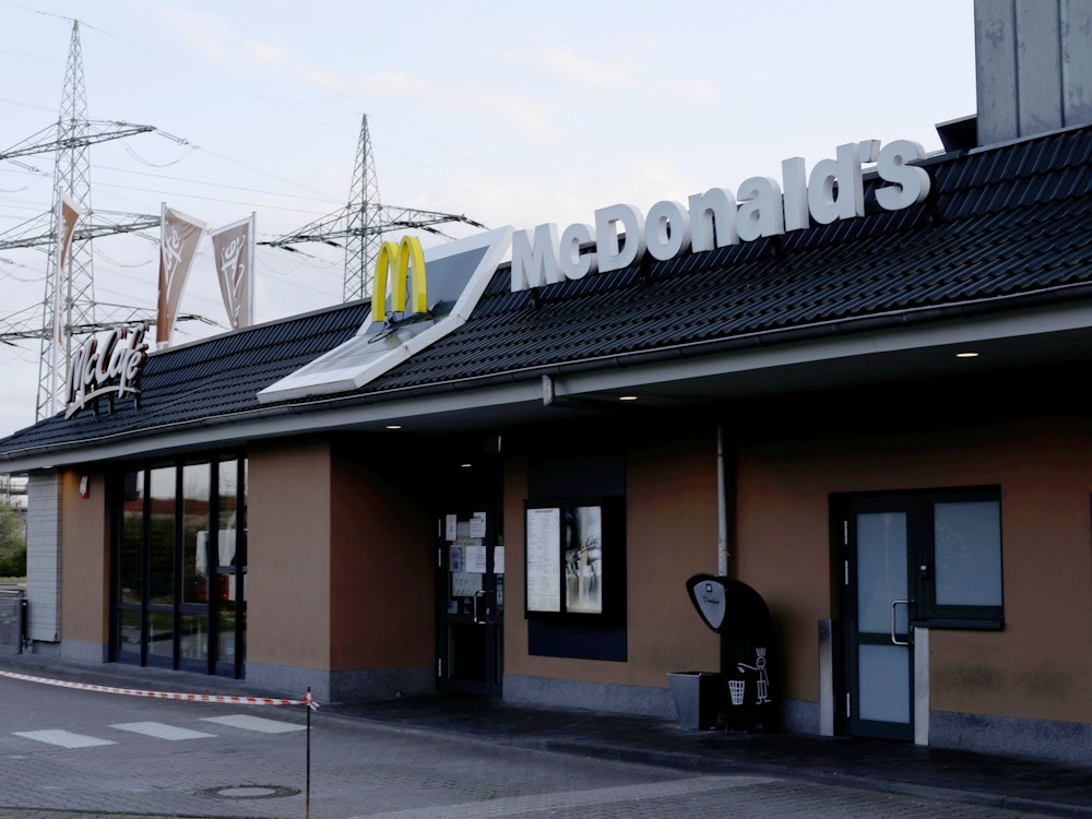 Das Foto zeigt eine McDonald's-Filiale in Köln-Gremberghoven.
