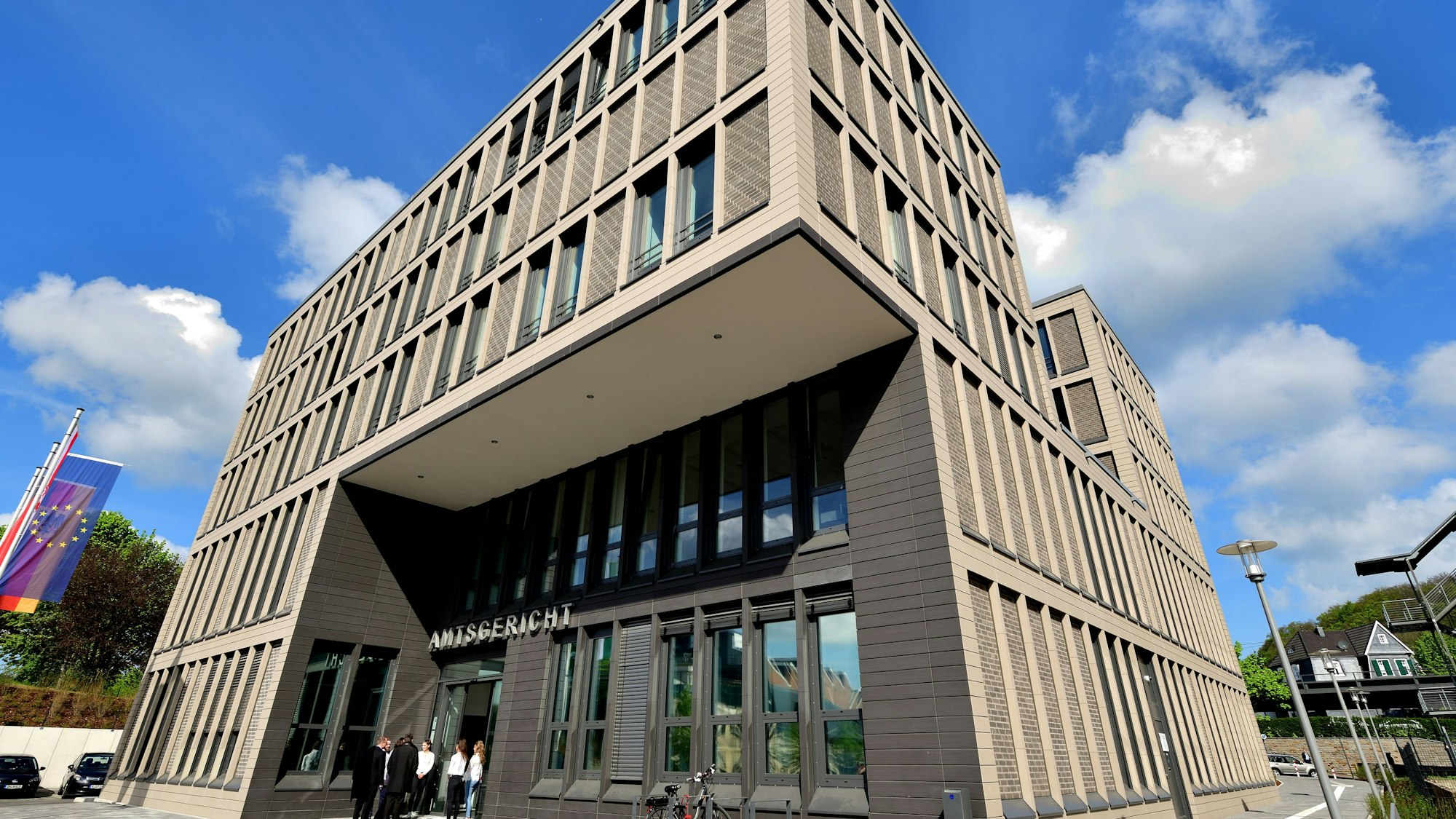 Im Bild ist das Amtsgerichtsgebäude in Gummersbach zu sehen.