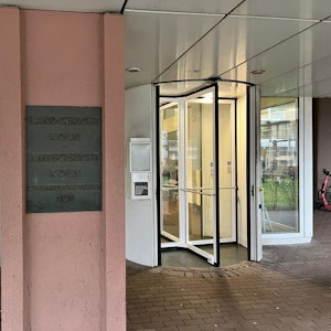 Eingang des Kölner Land- und Amtsgerichts.