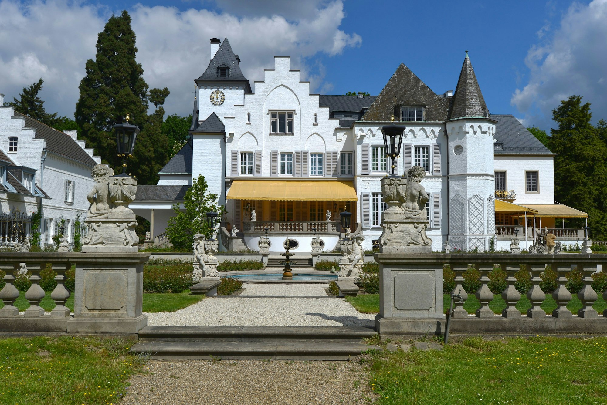 Das denkmalgeschützte Schloss Röttgen. 