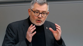 Dietmar Nietan (SPD) bei einer Rede im Bundestag. Der SPD-Politiker kassierte am Donnerstag zwei Ordnungsrufe.