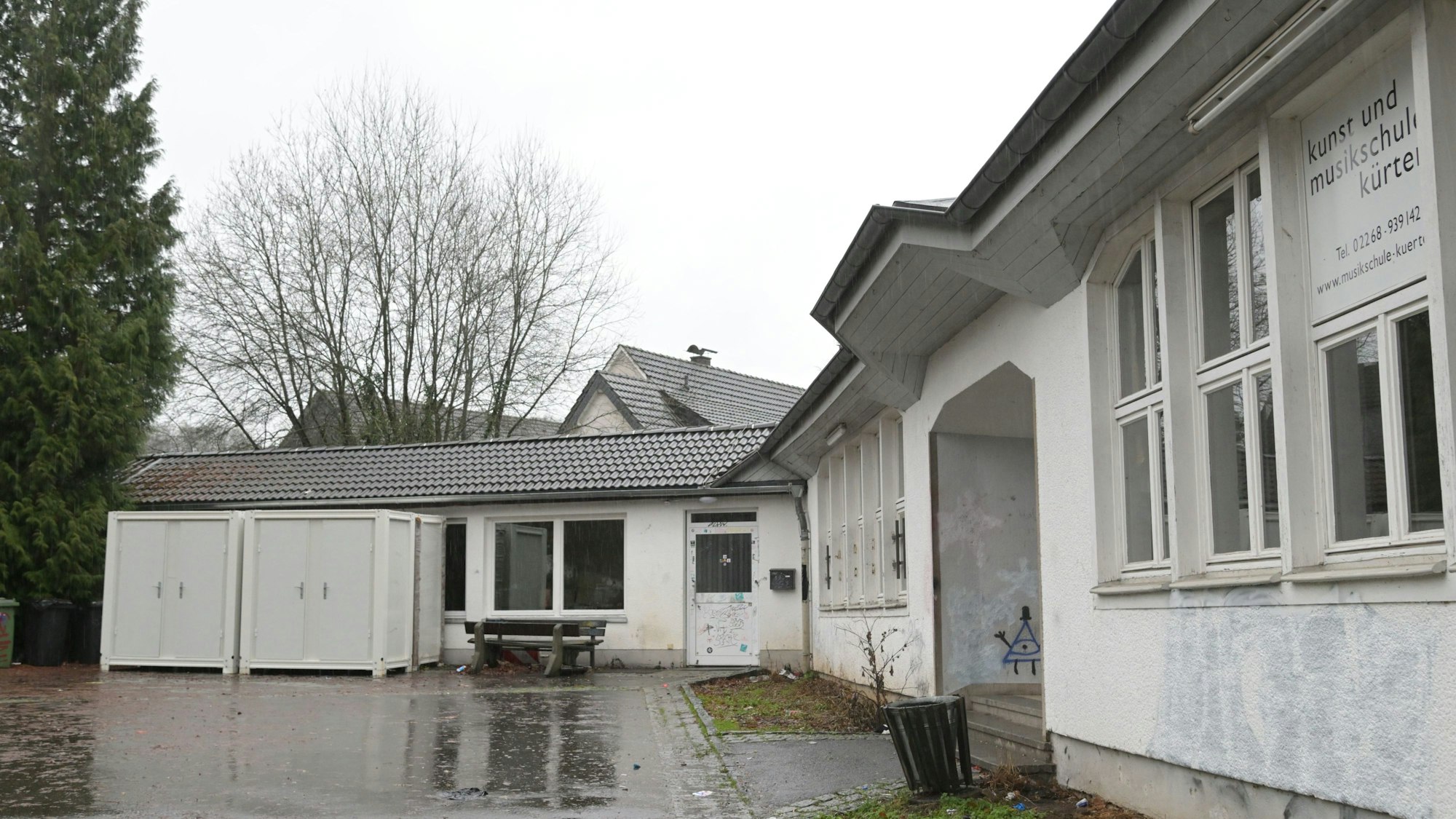 Das Foto zeigt die Alte Schule in Kürten-Eichhof