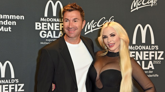 Entertainerin Daniela Katzenberger und Sänger Lucas Cordalis kommen zur McDonald’s Benefiz-Gala zugunsten der McDonald’s Kinderhilfe-Stiftung in den Eisbachstudios.