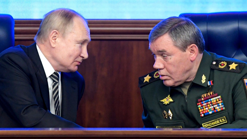 Russlands Präsident Putin zusammen mit seinem Hardliner-General Waleri Gerassimow am 21. Dezember in Moskau.