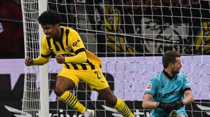 Dortmunds Karim Adeyemi feiert seinen Treffer zum 0:1.