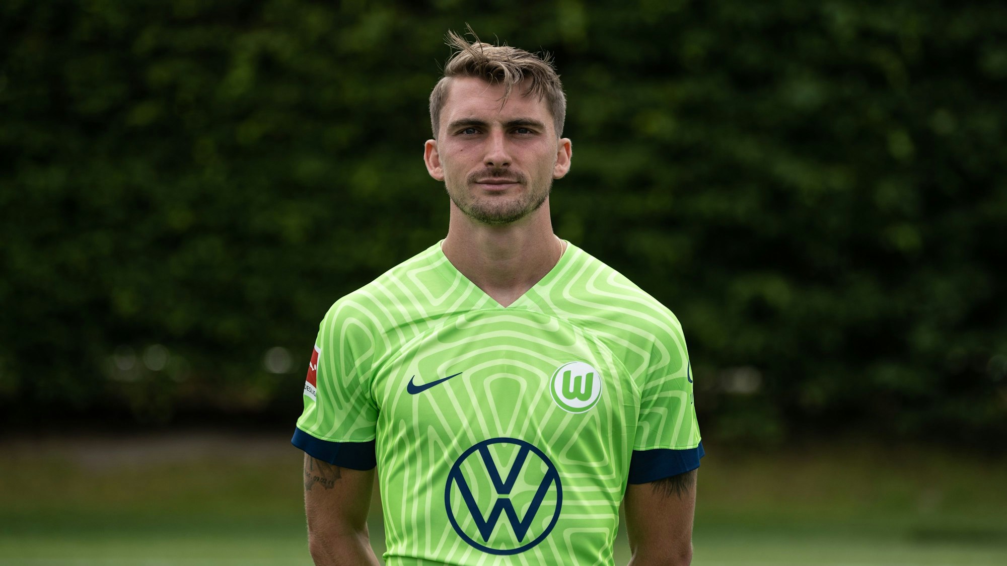 Maximilian Philipp im Wolfsburgtrikot. (Juli, 2022)
