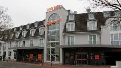Das Pulheimer Hotel Ascari in der Frontansicht von außen (Archivbild)