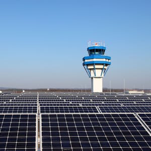 Solarmodule am Airport Köln
