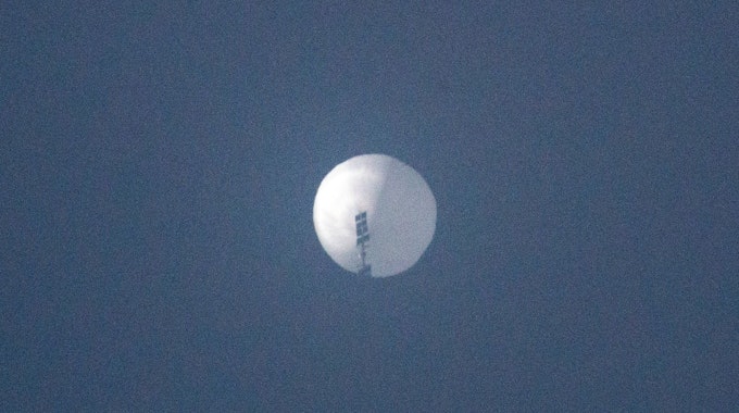 Das Foto vom 1. Februar zeigt den riesigen Ballon, der über dem US-Luftraum aufgetaucht ist. Laut Pentagon handelt es sich um einen chinesischen Spionageballon.