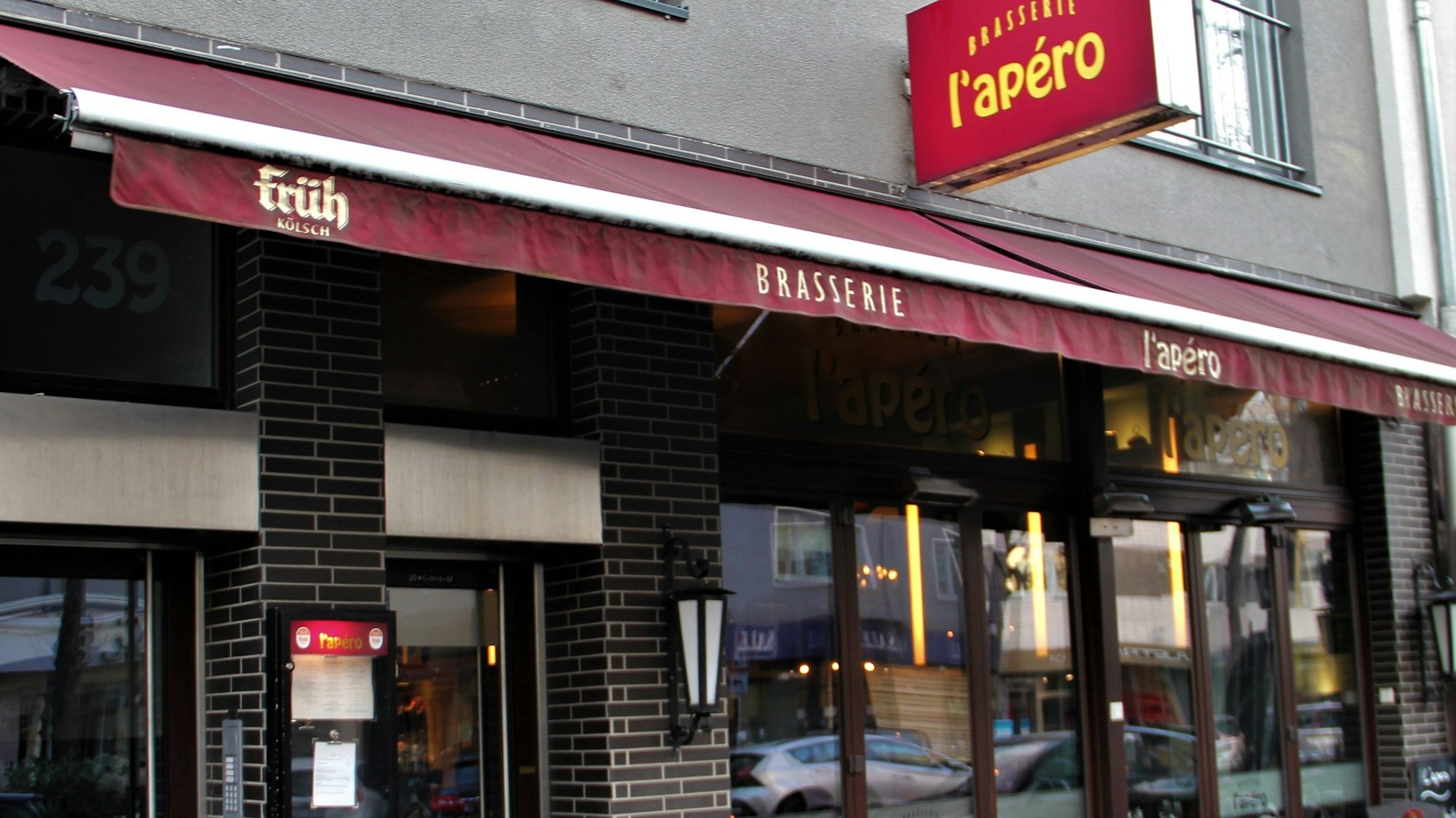 Brasserie L'apéro in unmittelbarer Nähe zum Lindenthalgürtel.