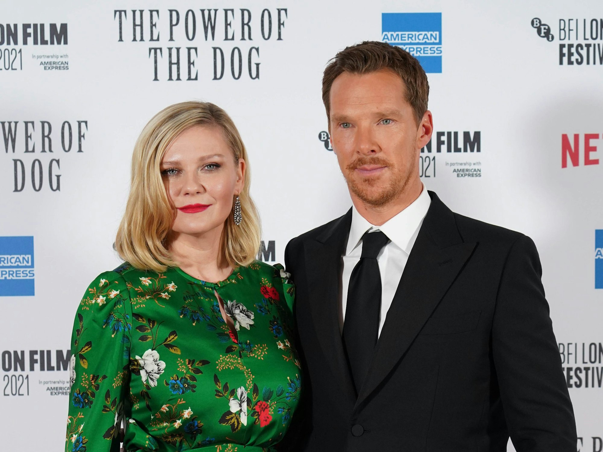 Die Schauspieler Kirsten Dunst und Benedict Cumberbatch kommen zur Premiere des Films «The Power of the Dog» in der Royal Festival Hall während des BFI London Film Festivals 2021. +++ dpa-Bildfunk +++
