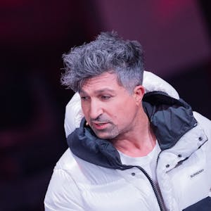 Lotto-Millionär „Chico“ nimmt am RTL-Jahresrückblick im Kölner Studio teil.