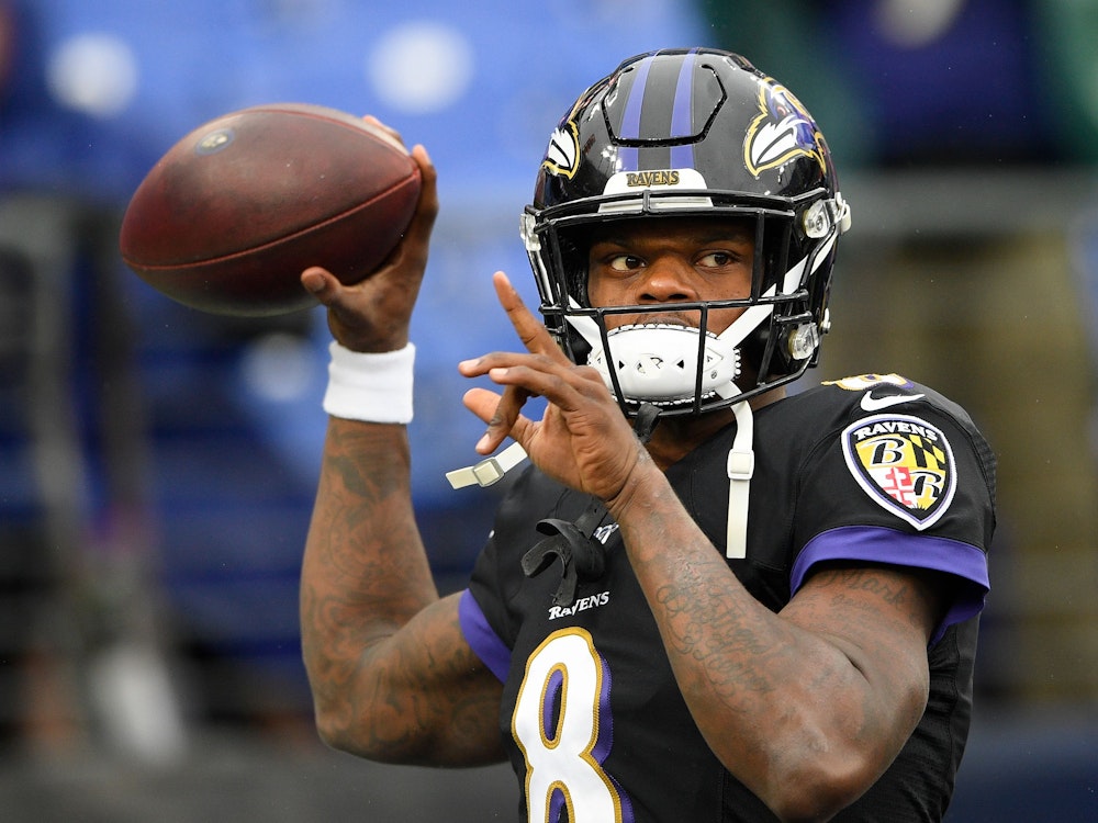 American Football: NFL, Baltimore Ravens gegen die San Francisco 49ers. Lamar Jackson von den Baltimore Ravens am 1. Dezember 2019.
