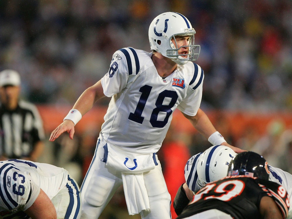 Quarterback Peyton Manning, Spieler der Indianapolis Colts in Aktion während des Super Bowls am 4. Februar 2007 im Dolphin Stadium.