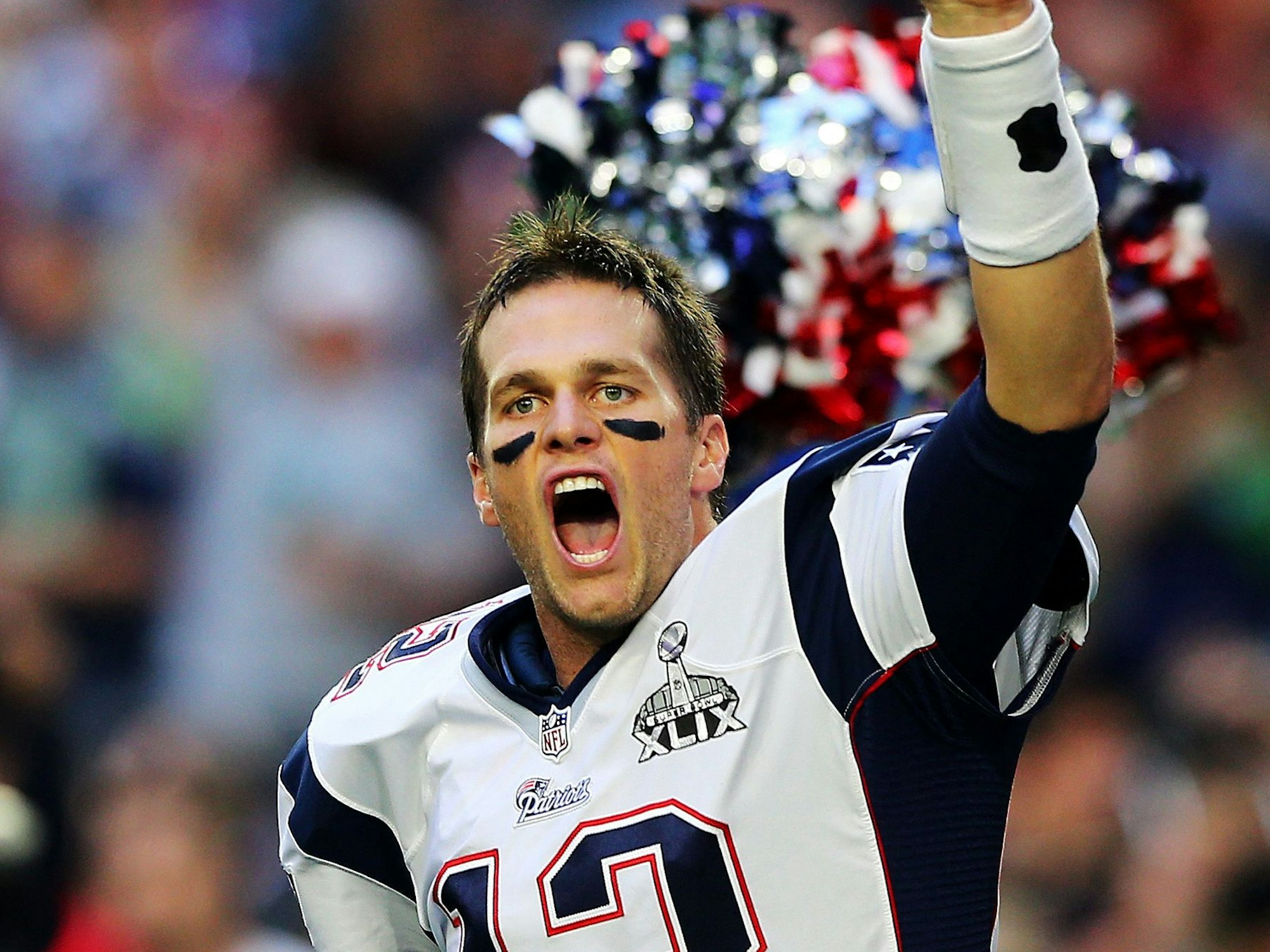 Tom Brady, Quarterback der New England Patriots rennt über das Feld nach dem Sieg des Superbowls am 1. Februar 2015 in Glendale.