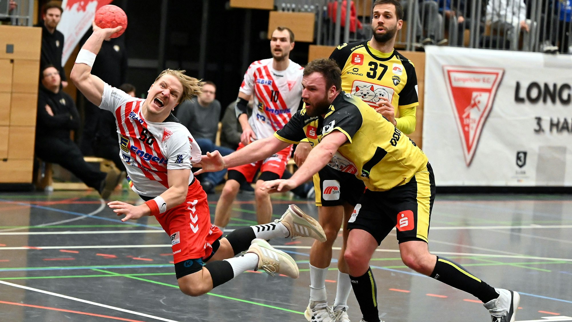10.02.2023, Handball-Longericher SC Köln-HSG Krefeld

links: Joscha  Rinke (Longerich)

Foto: Uli Herhaus