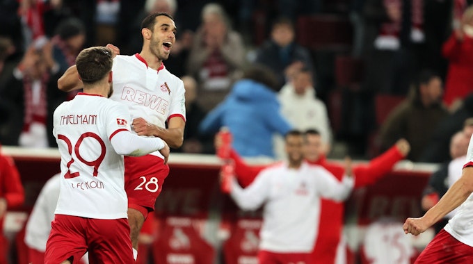 Ellyes Skhiri jubelt über sein Tor für den 1. FC Köln, zum 3:0-Endstand gegen Eintracht Frankfurt.