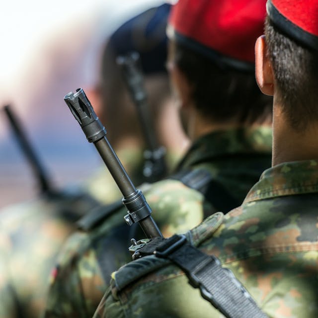 Soldaten bei einem Appell der Bundeswehr.