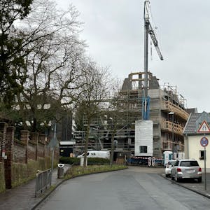 Der Neubau im Ortskern von Müngersdorf.