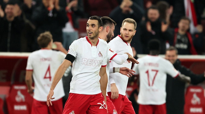 Ellyes Skhiri jubelt gegen Eintracht Frankfurt.