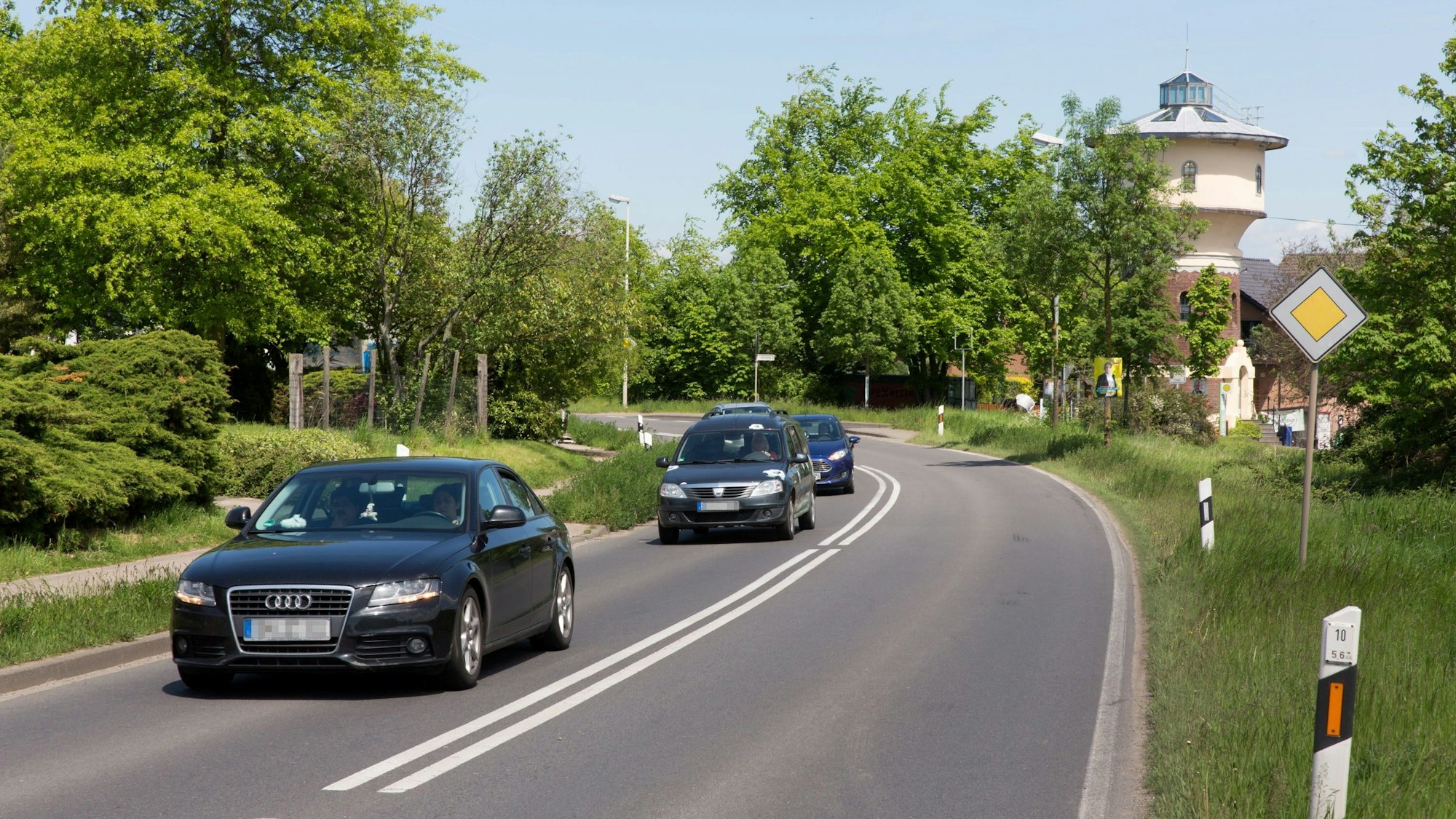 Auf der L 182 bei Brenig, auf dem Rankenberg, herrscht immer viel Fahrzeugverkehr.