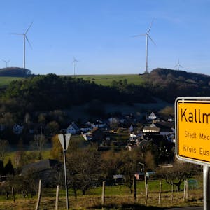 Der Windpark Ravelsberg liegt in Sichtweite der Ortschaften Kallmuth, Dottel und Keldenich.