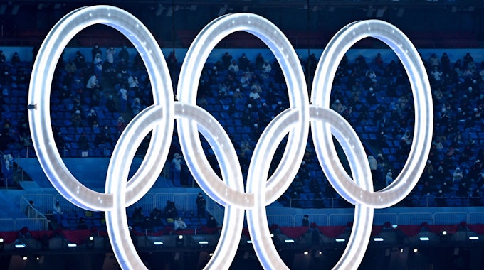 Blick auf die olympischen Ringe während der Eröffnungszeremonie.