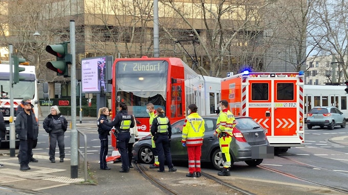 Unfall Aachener Straße/Gürtel