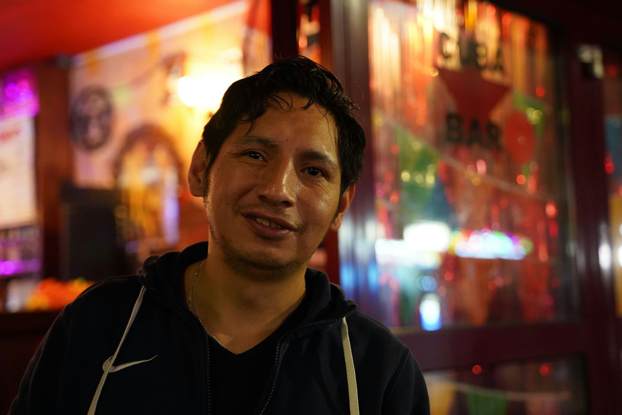 Barkeeper "Latino" von der Cuba Bar auf der Zülpicher Straße.