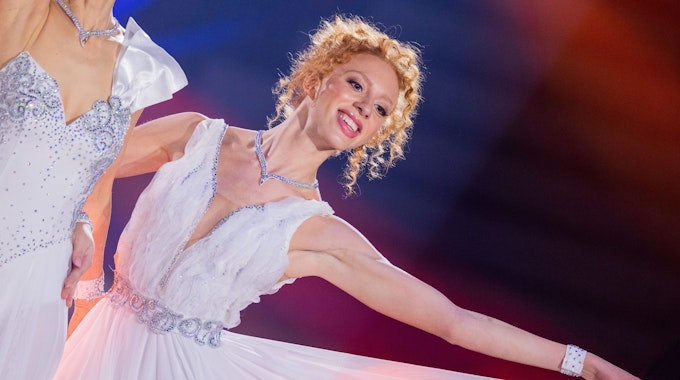 Anna Ermakova begeisterte mit ihrem langsamen Walzer zum Auftakt der 16. Staffel von „Let's Dance“ am 17. Februar 2023 in Köln.