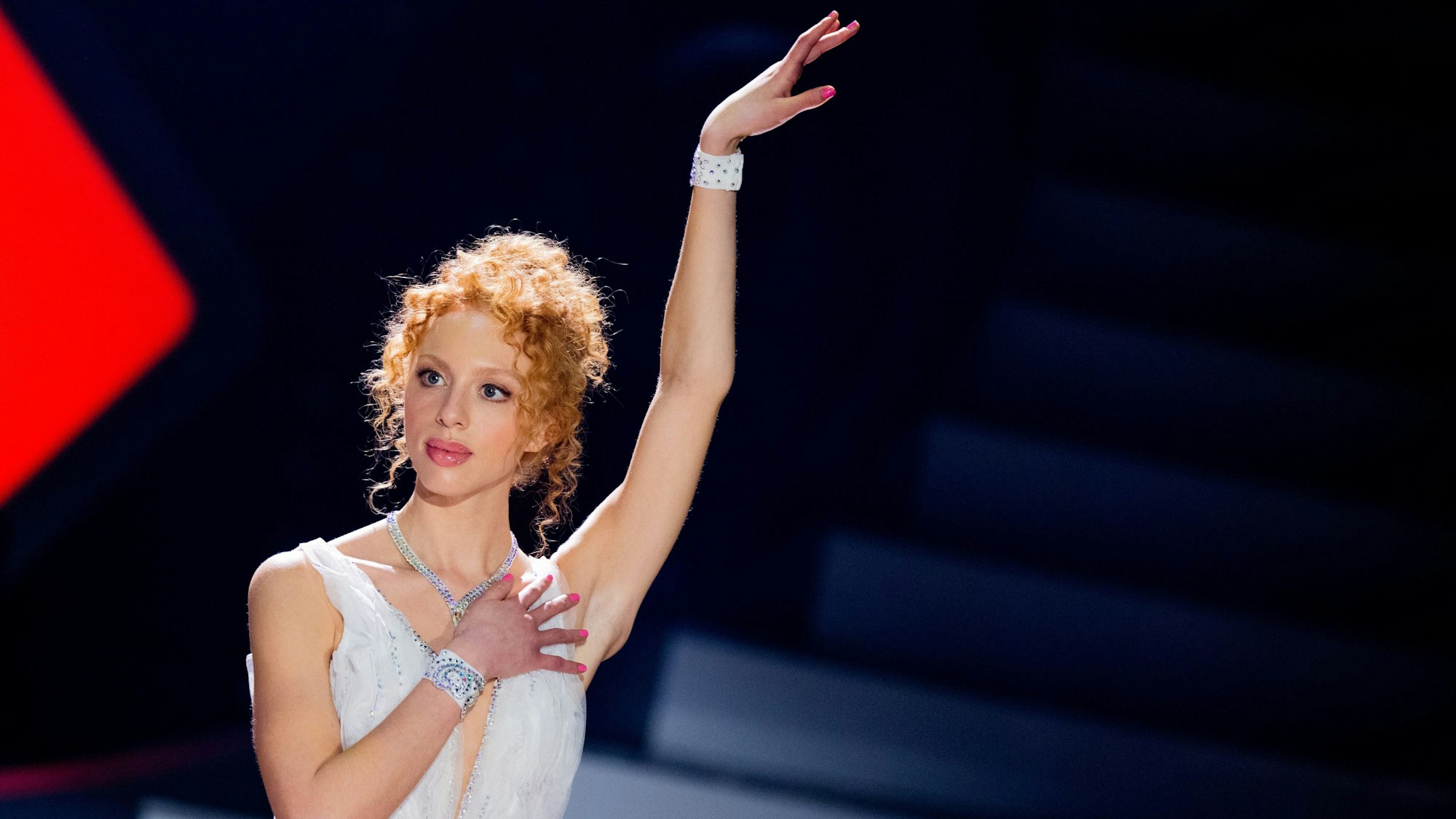 Anna Ermakova, Model, tanzt bei der Kennenlernshow zu Beginn der 16. Staffel der RTL-Tanzshow "Let's Dance" im Coloneum.