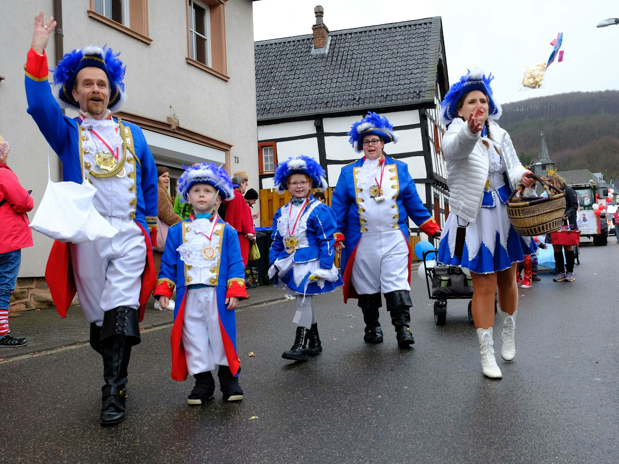 Das Tambourcorps Heimbach hatte beim Karnevalszug in diesem Jahr die Garde-Uniform angelegt.