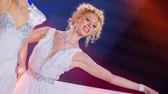 Anna Ermakova, Model, tanzt bei der Kennenlernshow zu Beginn der 16. Staffel der RTL-Tanzshow "Let's Dance" im Coloneum.