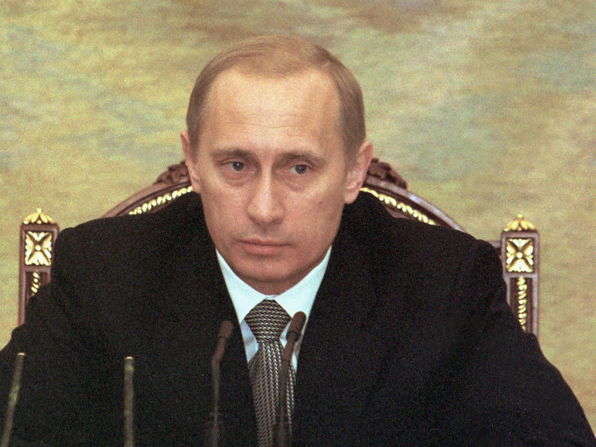 Der russische Präsident Wladimir Putin hält eine Rede im Moskau.