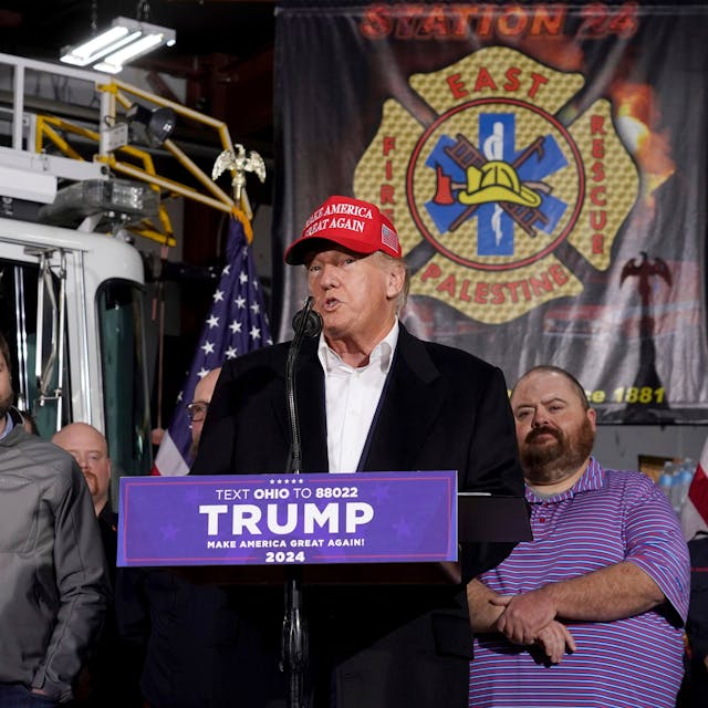 Donald Trump im East Palestine Fire Department