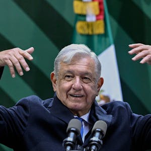 Der mexikanische Präsident Andres Manuel Lopez Obrador hat auf Twitter ein Foto eines vermeintlichen Maya-Waldgeistes veröffentlicht – und damit für Belustigung und Verwunderung gesorgt. (Archivbild)
