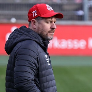 Steffen Baumgart im Training des 1. FC Köln.