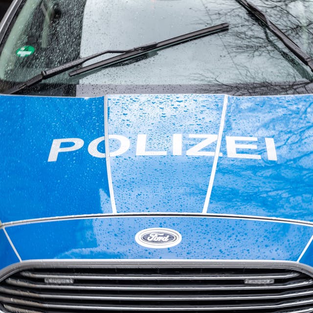 Einsatzfahrzeug der Kölner Polizei
