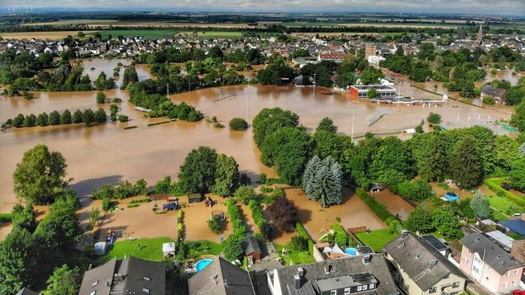 Die Luftaufnahme zeigt die Ausmaße der Flutkatastrophe 2021.