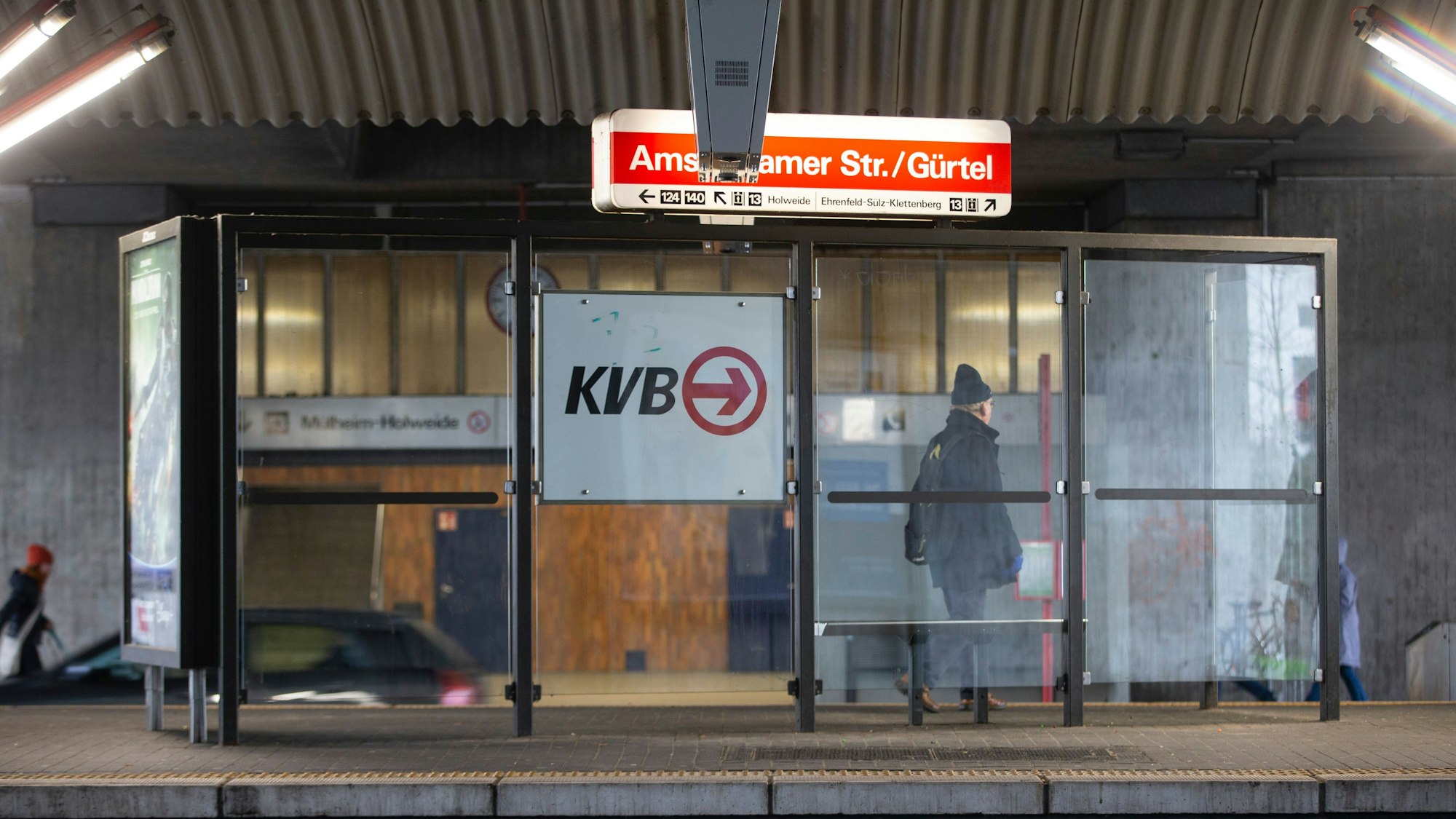 Keine Bahn an der Haltestelle Amsterdamer Str./ Gürtel.