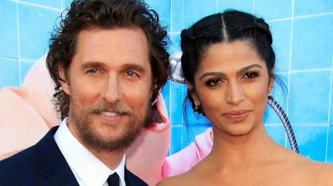 US-Schauspieler und Darsteller Matthew McConaughey kommt mit seiner Frau Camila Alves McConaughey zu einer Premiere.&nbsp;