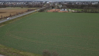 Luftbild: Auf dieses Gelände an der K11 soll die neue Feuerwache in der Gemeinde Weilerswist entstehen.