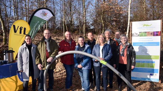 Der neue Fitnesswald Nordhelle ist jetzt von Vertretern des Oberbergischen Kreises, der Stadt Gummersbach und der vier beteiligten Vereine eingeweiht worden.