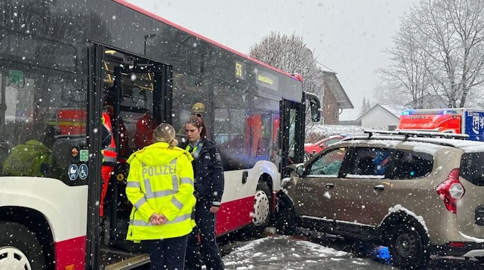 Schwerer Unfall mit einem Bus in Much.